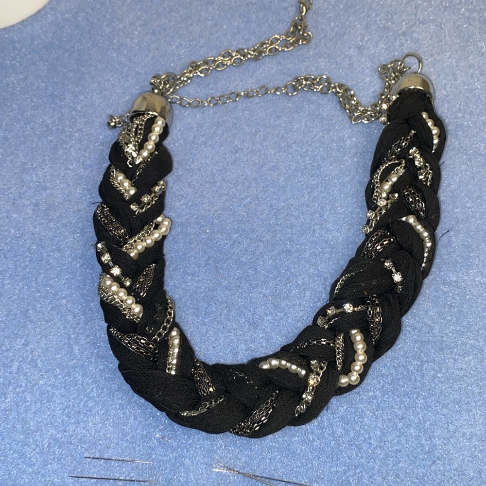 Chunky braided necklace